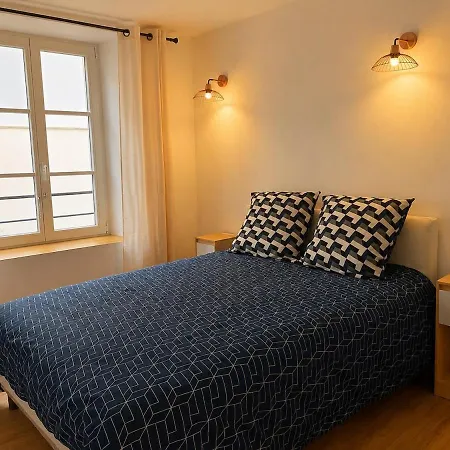 Cosy Centre *